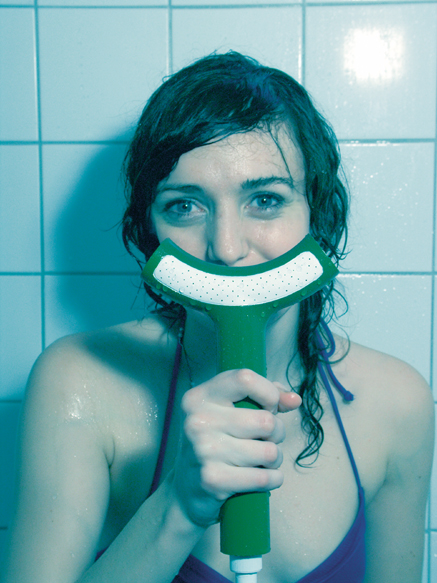 FLOW - Next generation of shower handles. Foto: Nadja Cott